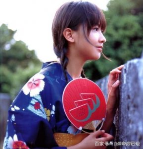 ​日本90后清纯女星：熊井友理奈，日系清新减龄穿搭很值得借鉴