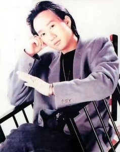 ​黄家驹那些你不曾看过的照片，都被埋没在时光里了