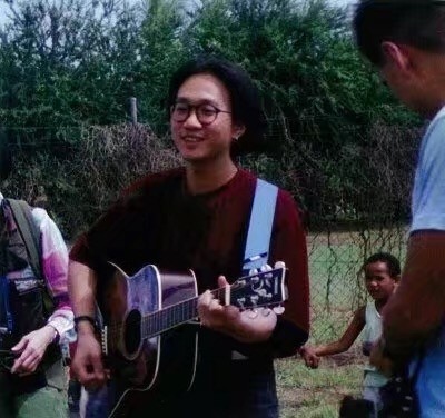 黄家驹那些你不曾看过的照片,都被埋没在时光里了