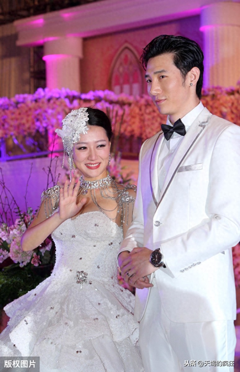 昔日女神白冰自曝早已离婚，原来这些年她过得并不好