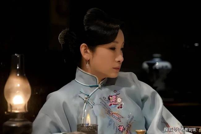 曝周迅赵丽颖杨紫争演张艺谋新剧望成首位“剧界谋女郎“ 男主属意易烊千玺