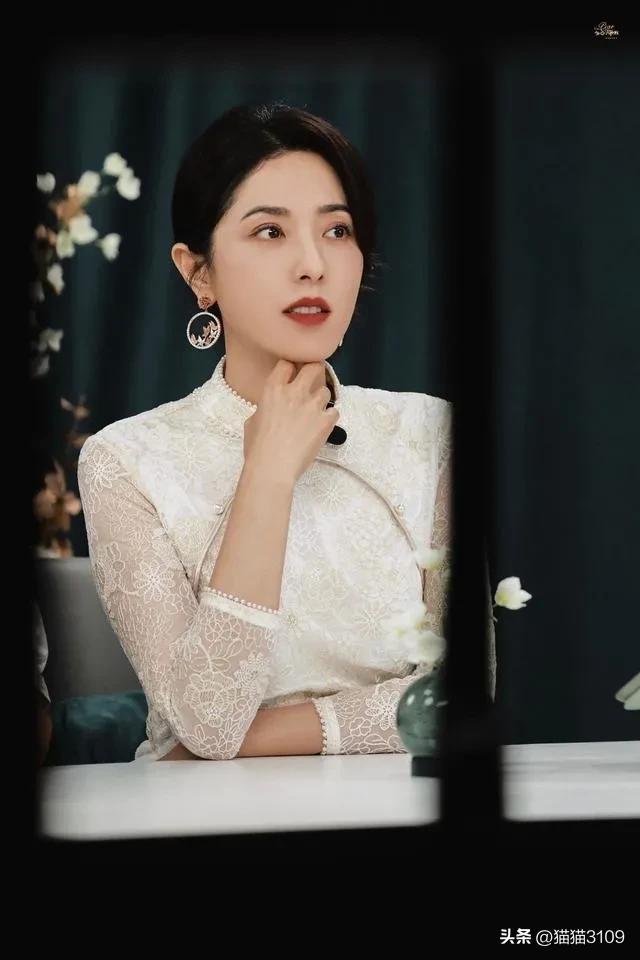 错失3位“影帝”男友的“第一美女”曾黎，到底什么人才能娶她？