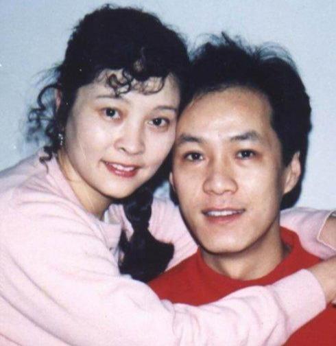 冯远征个人资料身高（因跳伞放弃高考）(19)