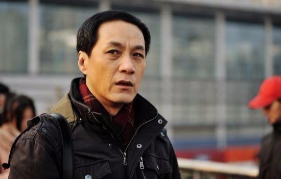 冯远征个人资料身高（因跳伞放弃高考）(1)