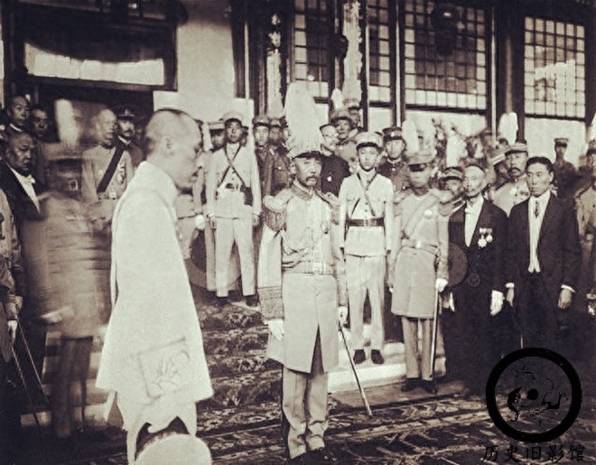 老照片再现皇姑屯事件全过程：火车被炸成空架，图十张作霖被抬走