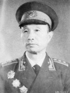 ​上将张爱萍妻儿如今何在？45岁授上将70岁官至副总理，长女是博士