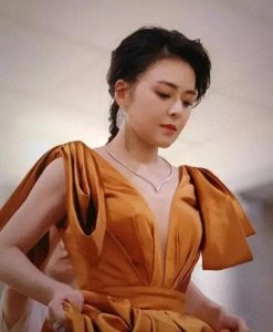 ​陈辰：从当家主持到幸福妈妈，与丈夫余笛共谱美好人生