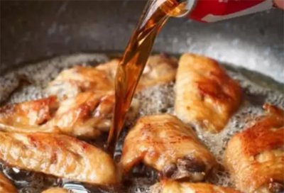 ​不粘锅做可乐鸡翅会毁锅吗