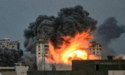 ​呼唤和平的画作——《和平共融芳美丽》