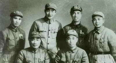 ​他请缨随18军入藏，向上反映能否实行轮换，被撤销大军区副司令？