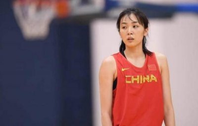 ​女篮颜值天花板！还记得女神赵爽吗？就在今天，她宣布退役