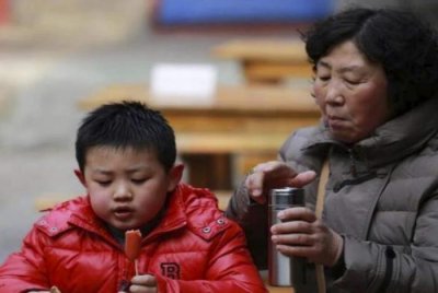 ​重男轻女的父母下场，曾经重男轻女的父母如今过得怎样