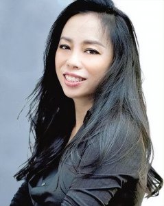 3次结婚都离了，54岁的黄绮珊没有家庭，没有子女，专心于事业