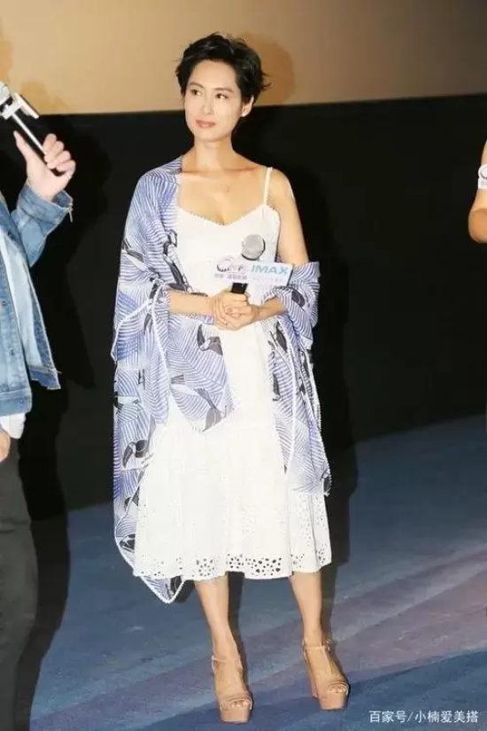 朱茵的身高是多少（朱茵个人资料简介）