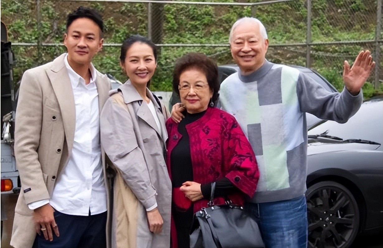 何润东的“浪子回头”，和他的人生浮沉史