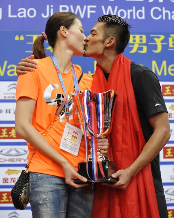 林丹谢杏芳离婚了吗_林丹谢杏芳离婚_鲁豫有约林丹谢杏芳