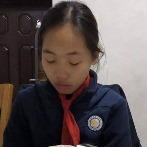 ​3块钱的礼物，给她高兴坏了？