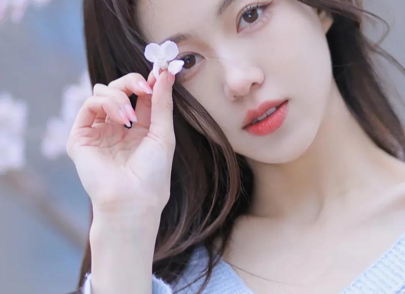 何超莲旧照,何超莲晒旧照怀念何鸿燊罕见三太四太年轻时合照 何超莲旧照,何超莲晒旧照怀念何鸿燊罕见三太四太年轻时合照