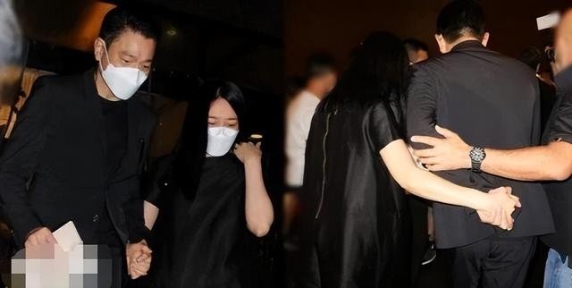 朱丽倩最近图片大全（刘德华老婆带女儿出行）