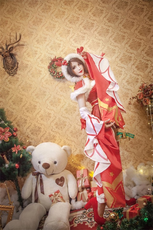 王者荣耀貂蝉圣诞恋歌皮肤cosplay可爱的小姐姐