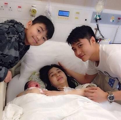 张丹峰被爆出轨经纪人（从卖好老公人设）(8)