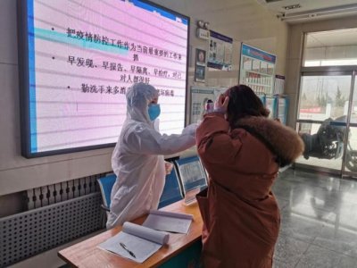 ​王姿尹：带病坚守 柔中带刚 战“疫”前线上温柔的女汉子