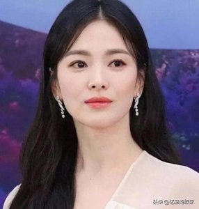 ​宋慧乔手部状态暴露真实年龄，引发网友热议