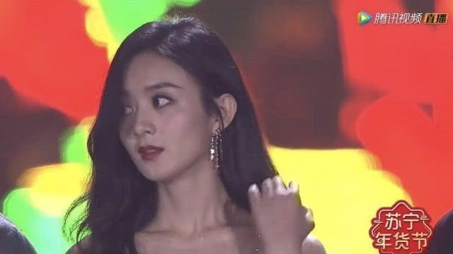 同样是85后辣妈,赵丽颖杨幂同框,这一次她赢得彻底