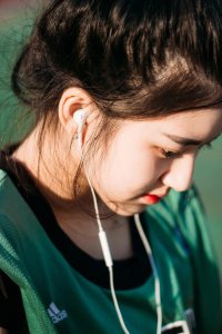 ​美图分享：00后美女校花，校园高清写真